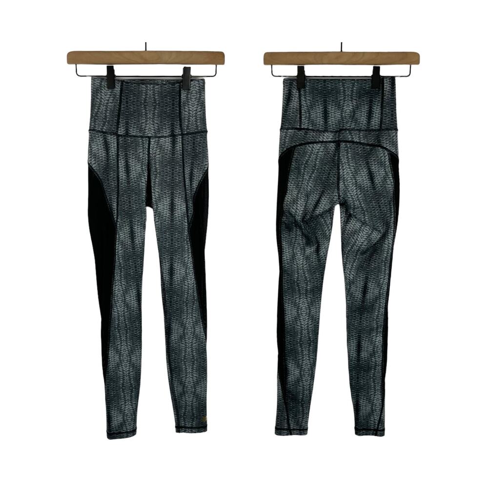 Aurum | XS/S Gray & Black Reptile Snake Print High Waist Full Length Leggings